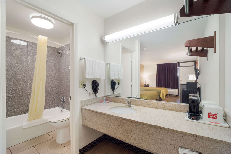 Bathroom 3, Econo Lodge Goose Creek - Charleston North, Berkeley