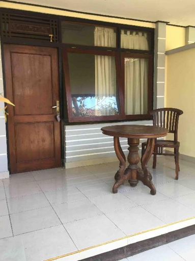 Others 2, Gina's Guest House, Denpasar