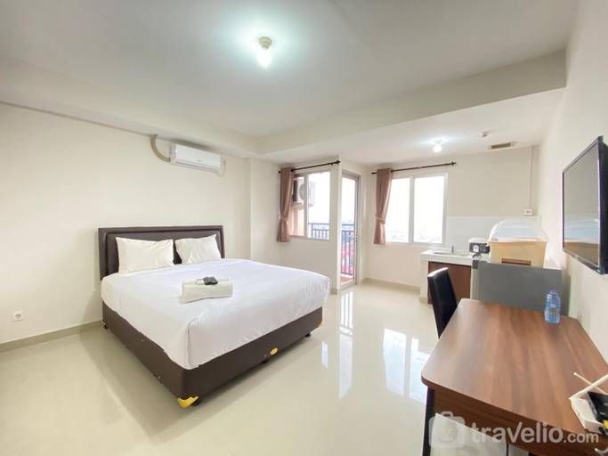 Bedroom, Spacious Studio Room At Sudirman Suites Bandung Apartment, Bandung