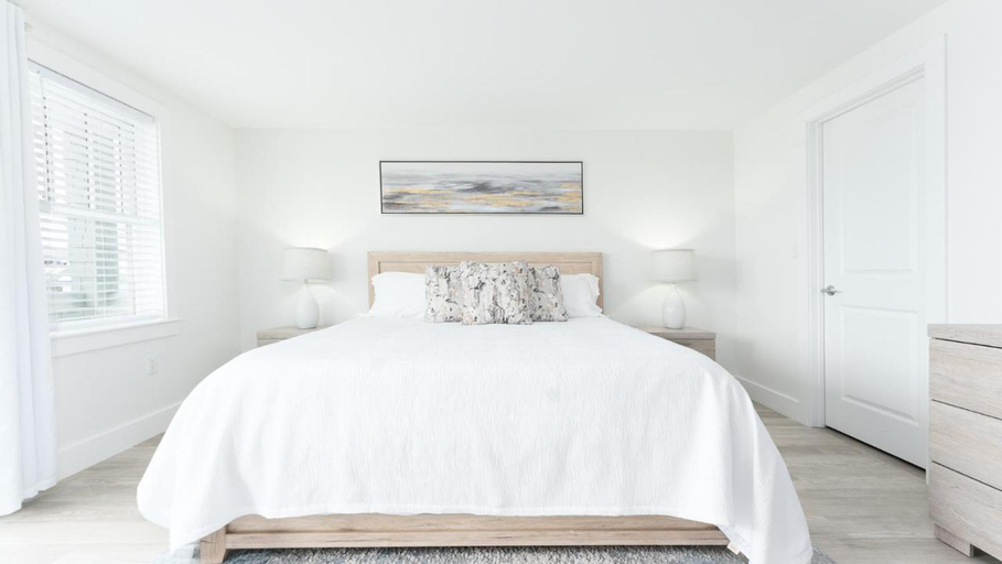 Bedroom 2, Thomas Sea Suites, Plymouth