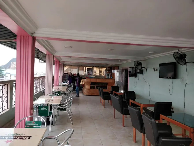 Food & Drinks 4, Semper Diamond Lodge, Amuwo Odofin