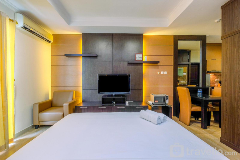 Bedroom 4, Fancy and Classic Studio at Bellezza By Travelio, South Jakarta