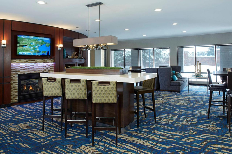 Food & Drinks 5, Courtyard by Marriott Boston Natick, Middlesex