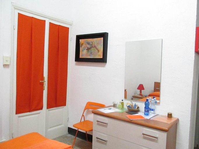 Bedroom 5, Appartamento e Camere Erika La Spezia, La Spezia