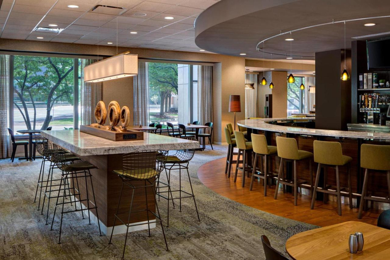 Food & Drinks 4, Courtyard by Marriott Downtown Grand Rapids, Kent