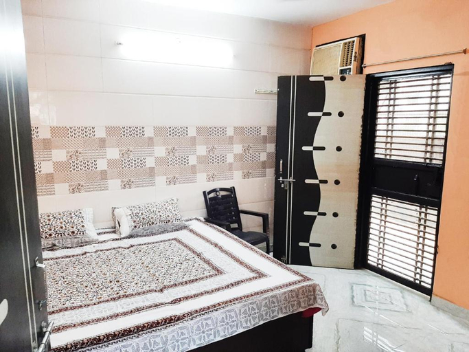 Bedroom 5, Aman Residency, Delhi