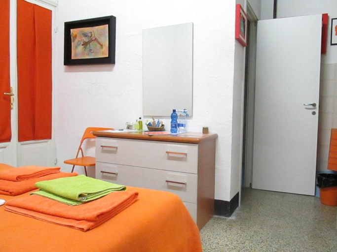 Bedroom 4, Appartamento e Camere Erika La Spezia, La Spezia