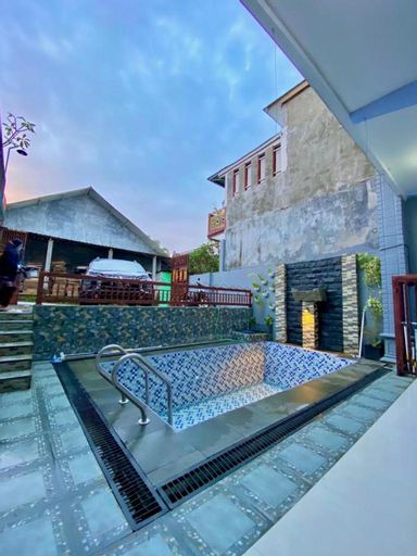 Desire Homestay and Villa, Malang