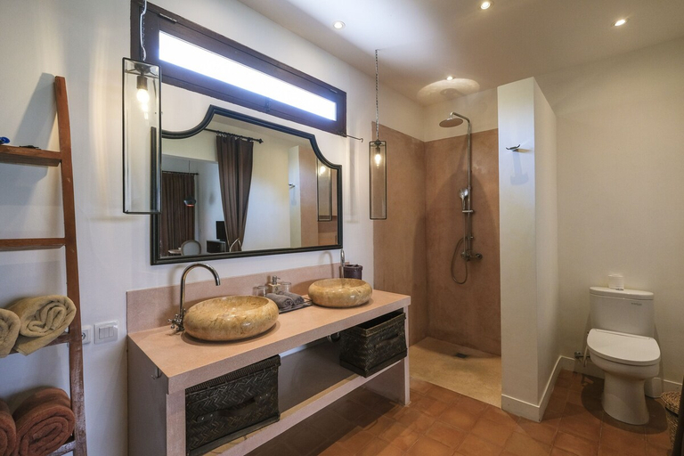 Bathroom 4, Aram Residence, Badung