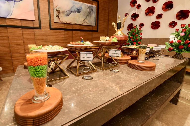 Food & Drinks 5, Surestay Hotel By Best Western Model Town Amritsar, Amritsar