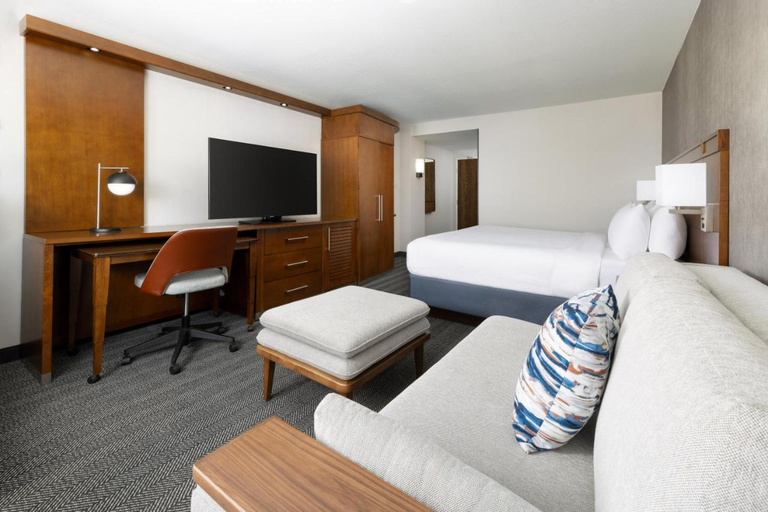Bedroom 4, Courtyard by Marriott Los Angeles Woodland Hills, Los Angeles