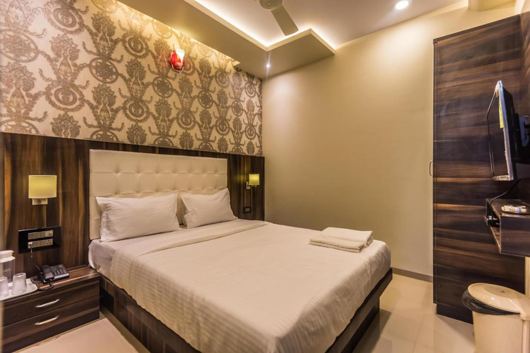 Bedroom 4, Hotel Atlas Grand, Mumbai Suburban