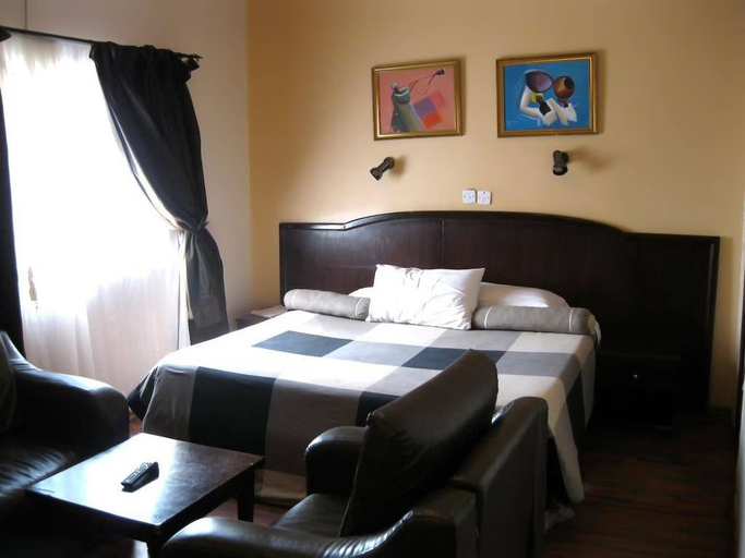 Bedroom 2, Nugget Hotel, AbujaMun