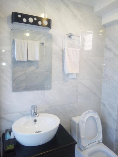Bathroom 5, Hotel Himalayan Villa - Nagarkot, Bagmati