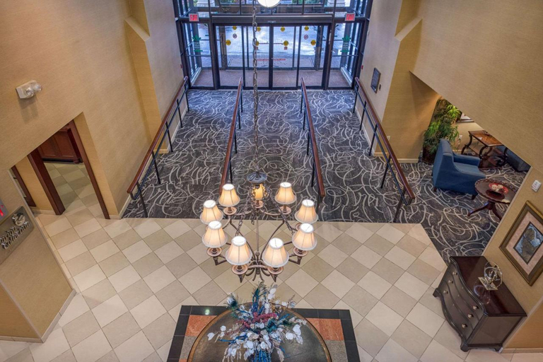 Others 5, Arlington Court Suites, a Clarion Collection Hotel, Arlington