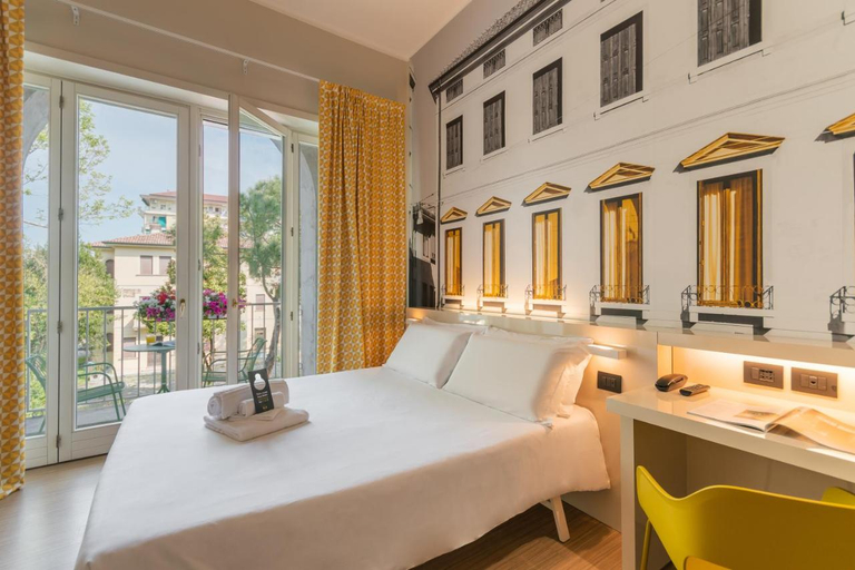 Bedroom 4, Ninghai Myfeel Hotel, Ningbo