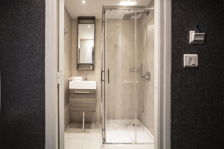 Bathroom 3, Bistro 29, Ploiesti