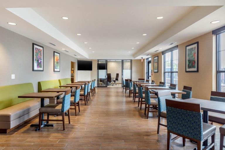 Food & Drinks 5, Comfort Inn & Suites Schenectady - Scotia, Schenectady
