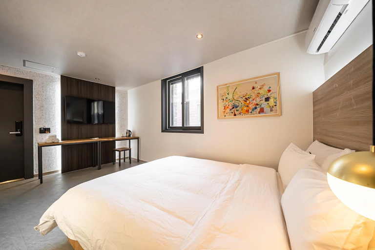 Bedroom 3, Songtan Number 25 Hotel, Pyeongtaek