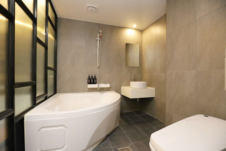 Bathroom 3, The Unique Hotel 28, Siheung