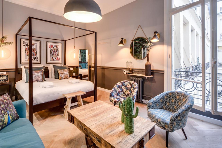 Bedroom 2, The Royal Elysée Suite, Paris