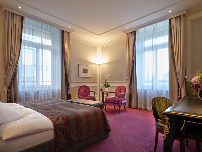 Bedroom 2, Hotel Schweizer Hof, Baden-Baden