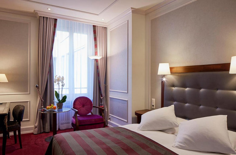 Bedroom 2, Hotel Schweizer Hof, Baden-Baden