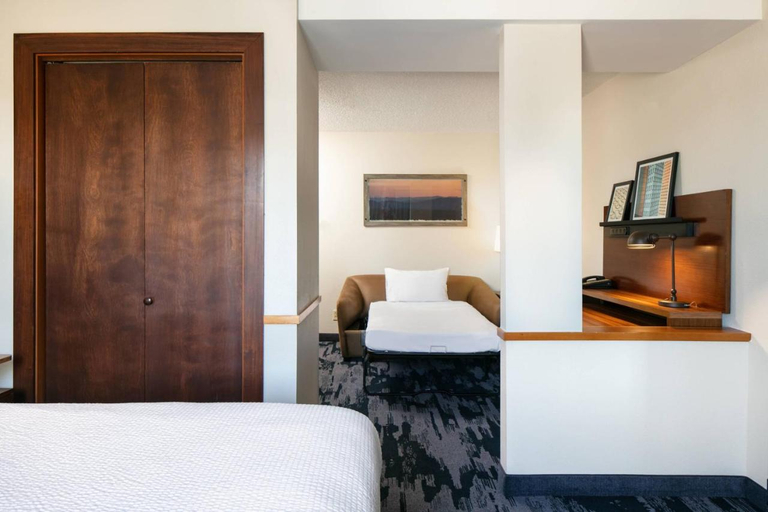 Bedroom 2, Fairfield Inn & Suites by Marriott Tulsa Central, Tulsa
