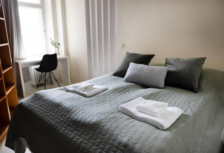 Bedroom 3, 2ndhomes Cozy 2BR Home w Balcony & Sauna, Uusimaa