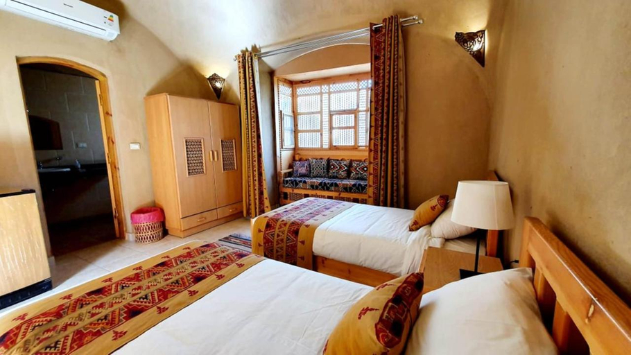 Bedroom 2, Embrace Hotel, Luxor