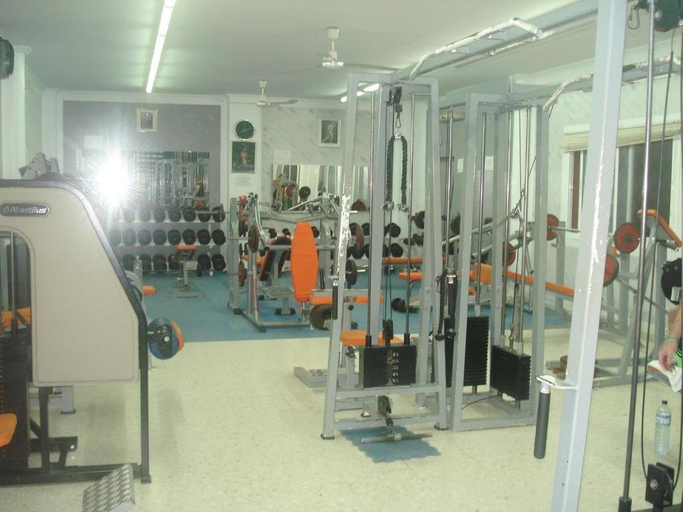 Others 5, Pension Hidalgo 1, Sevilla