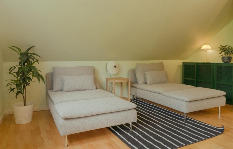 Bedroom 3, Large Penthouse Apt - Downtown - Marina, Tórshavn