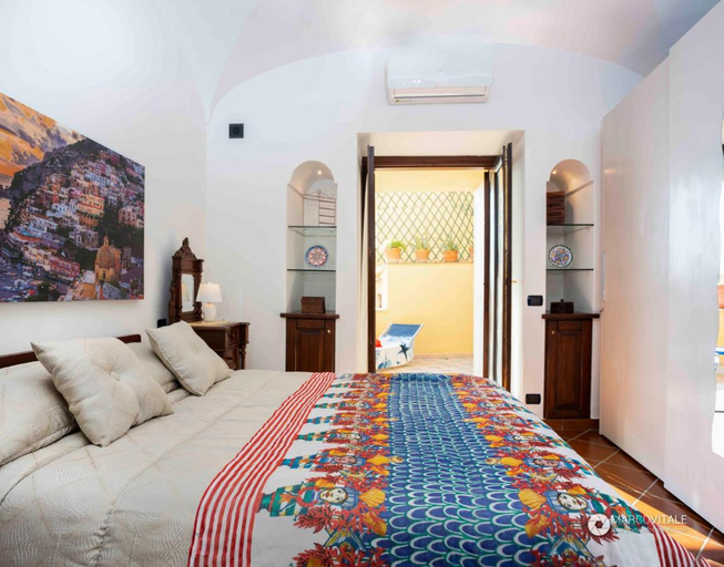 Bedroom 5, Namily House, Salerno