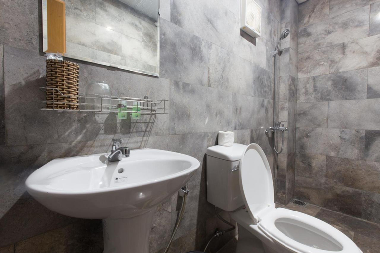 Bathroom 4, Green Garden House Homestay, Da Nang