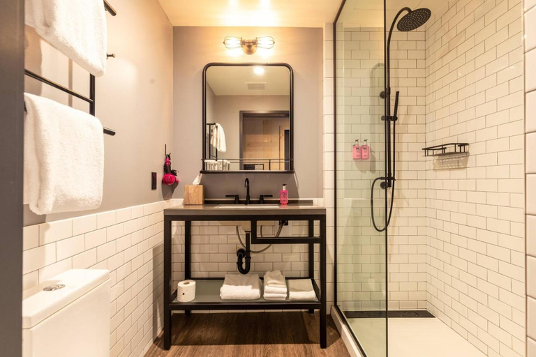 Bathroom 4, Moxy Nashville Downtown, Davidson