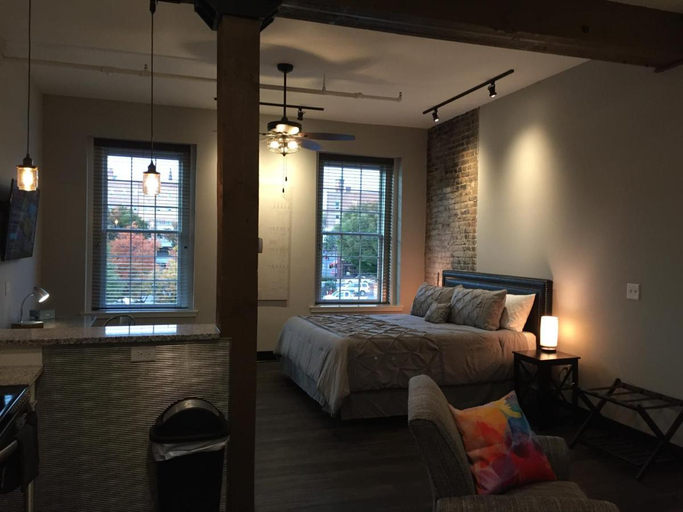 Bedroom 3, Gibson's Warehouse, Staunton