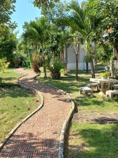 Others 2, บ้านพักคุณยายเขียว, Hua Hin