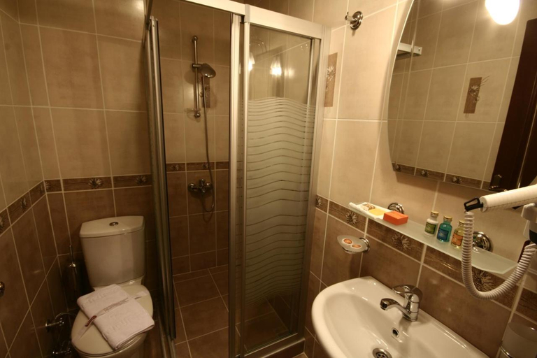 Bathroom 4, Art City Hotel Istanbul, Fatih