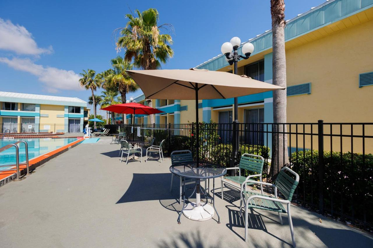 Sport & Beauty 5, Garnet Inn & Suites, Orlando, Orange