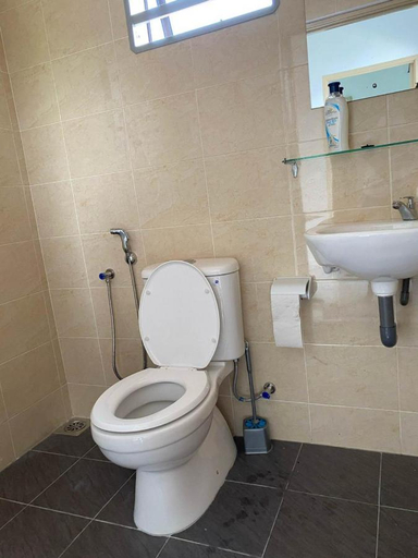 Bathroom 3, Sun Flower Guest House 17mins to Ipoh Town, Kinta