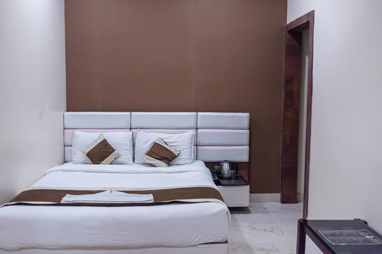 Bedroom 3, Ganesh Bhavan by Vinayak Hotels, Berhampur, Ganjam