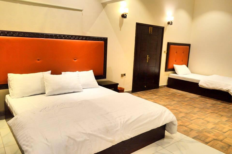 Bedroom, Al Jazeera Lodges, Karachi
