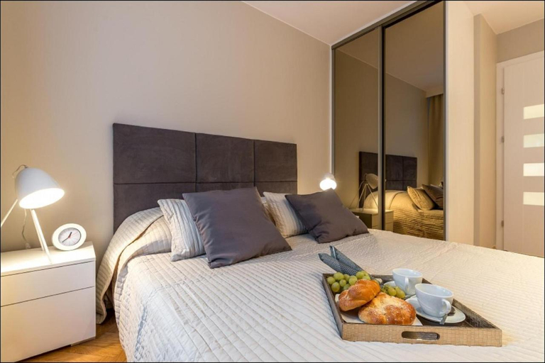 Bedroom 4, Apartment Warsaw Chmielna 116 by Renters, Warsaw