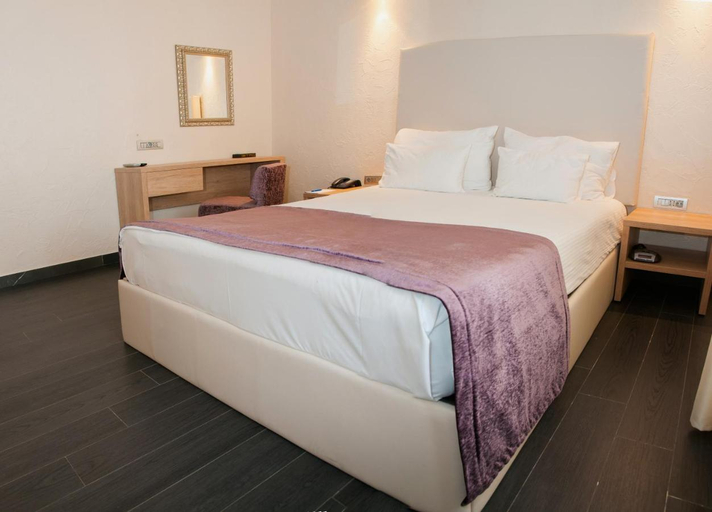 Bedroom 3, Astoria Hotel Budva - Montenegro