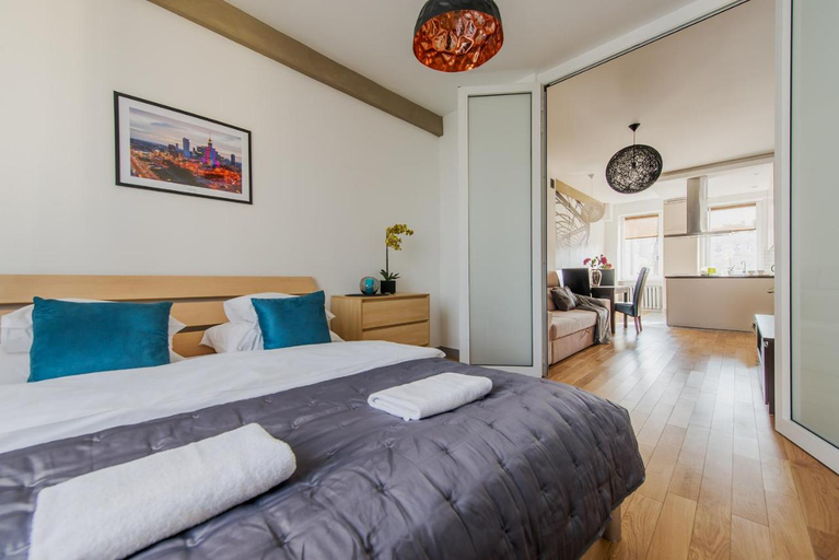 Bedroom 5, Apartment Warsaw Chmielna 116 by Renters, Warsaw