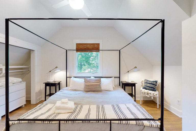 Bedroom 3, Five Points Cottage, Davidson