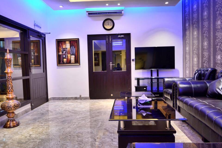 Others 5, Al Jazeera Lodges, Karachi