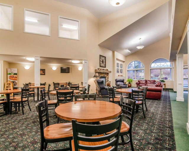 Food & Drinks 3, Align Inn Vermont (ex Quality Inn At Quechee Gorge), Windsor