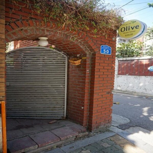 Exterior & Views, Hongdae Olive Guesthouse, Mapo