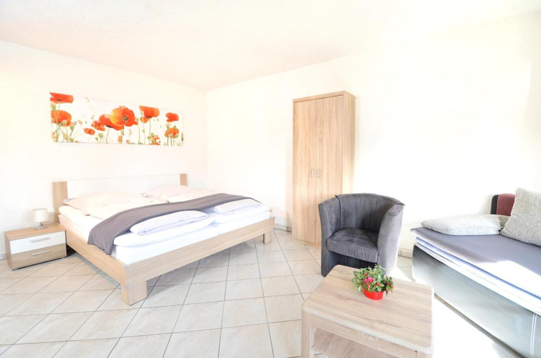 Bedroom 2, Nice rooms Strasbourg - Europapark, Ortenaukreis
